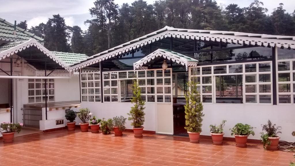 Garden Manor Hotel Ooty Exterior photo