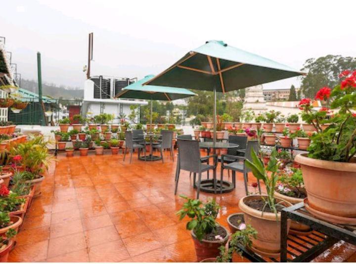 Garden Manor Hotel Ooty Exterior photo